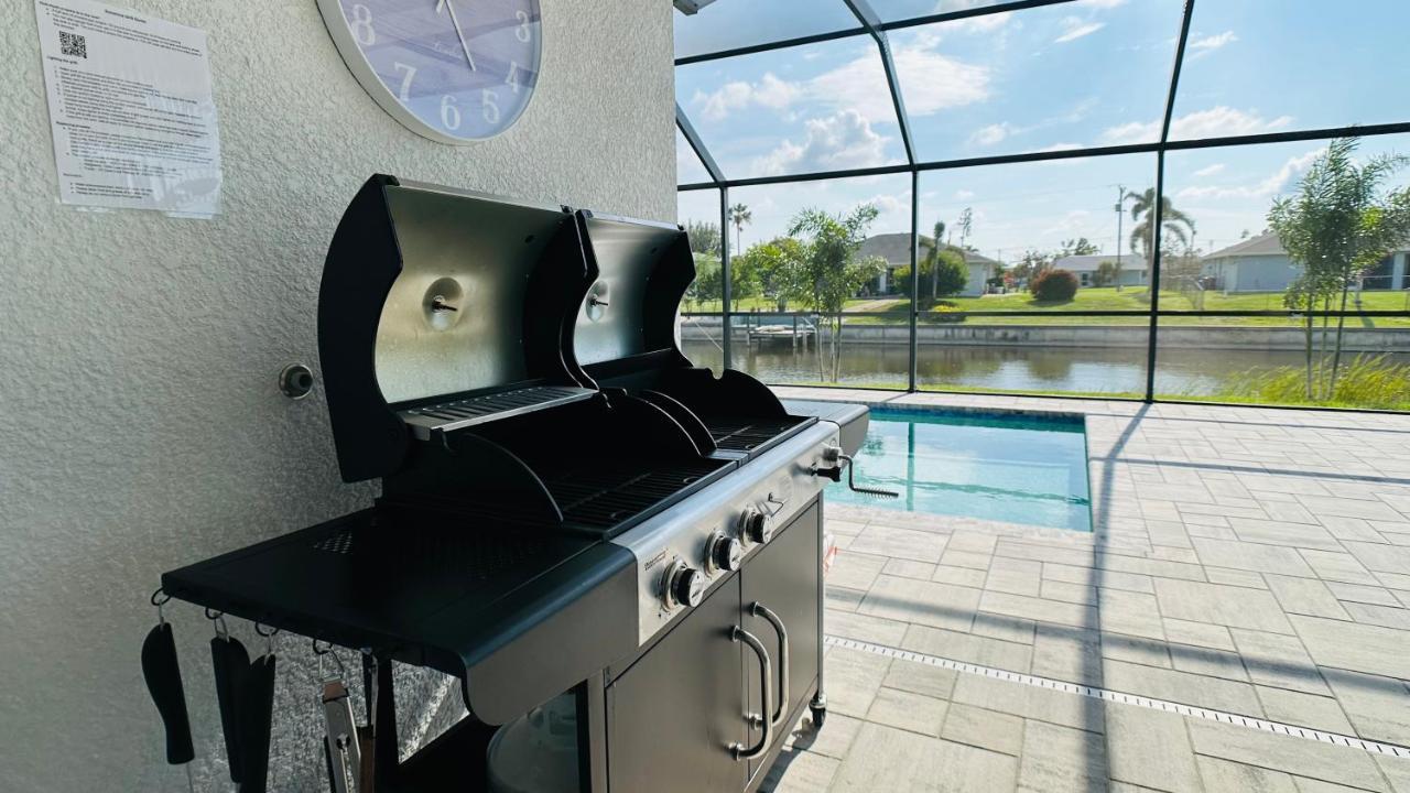 The Salt Life Get Away - Cape Coral, Florida Villa Bagian luar foto